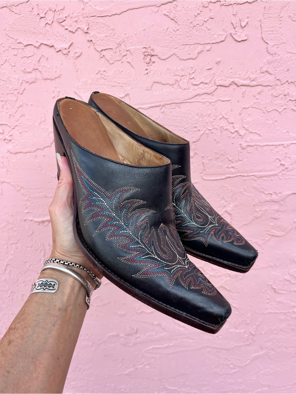 Lucchese Mule Booties Embroidery Black Distressed Western Size 9.5